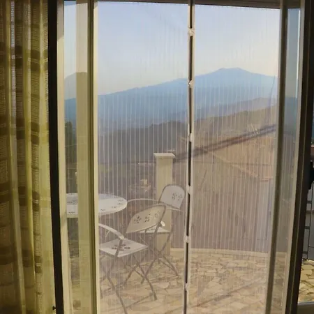Sunshine House Taormina